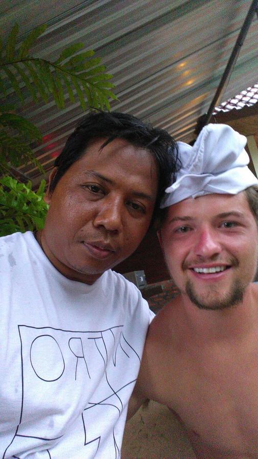Made Roejas Uluwatu